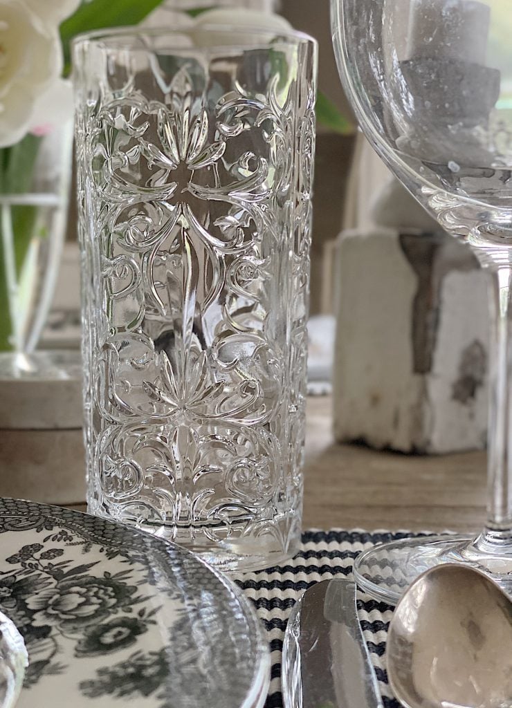 The Timeless Appeal of Milk Glassware Sets: From Victorian Era to Modern-Day Decor I. Definition and History of Milk Glass插图