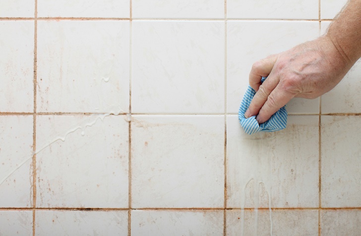 how to clean bathroom tiles