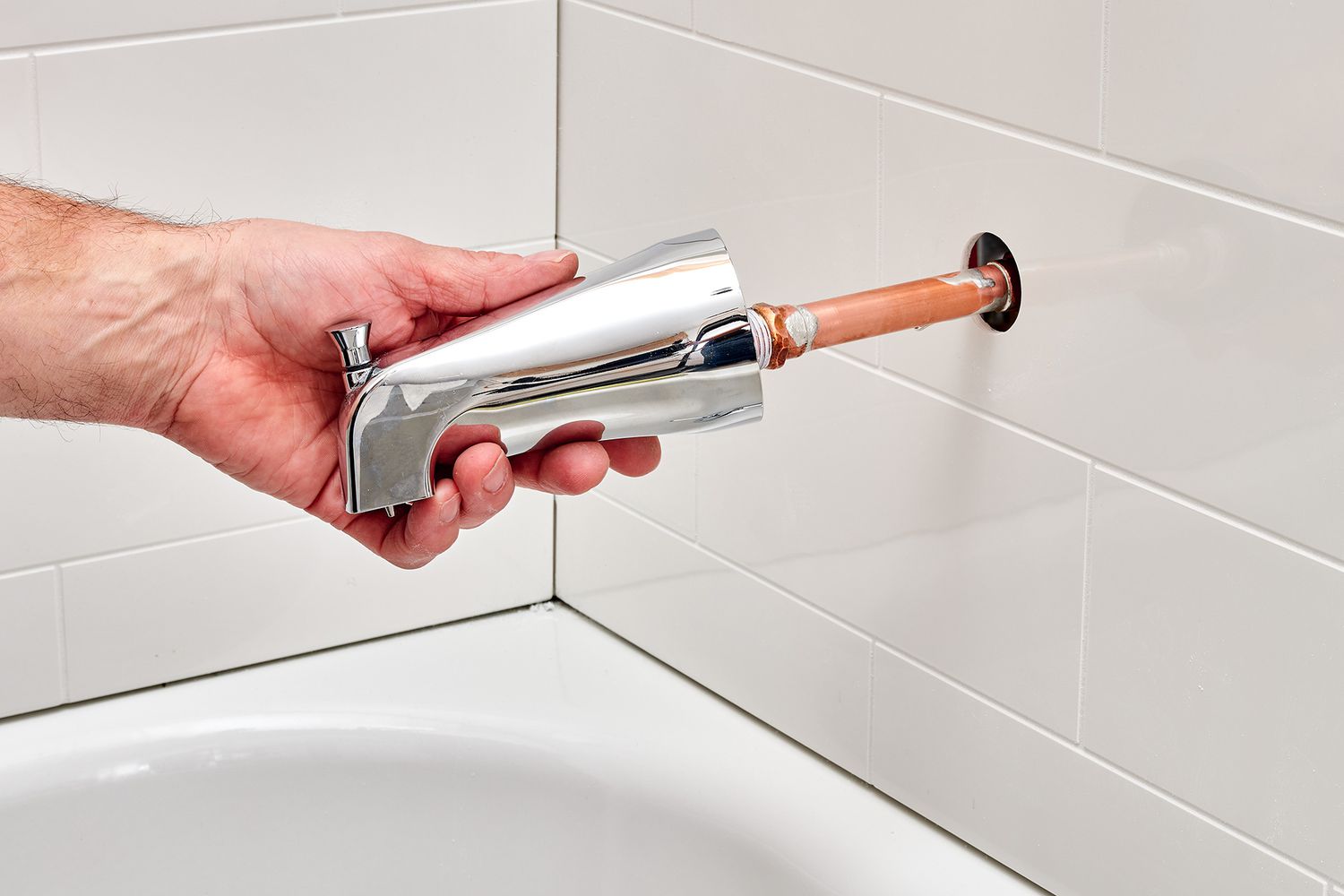 how to remove bathtub faucet