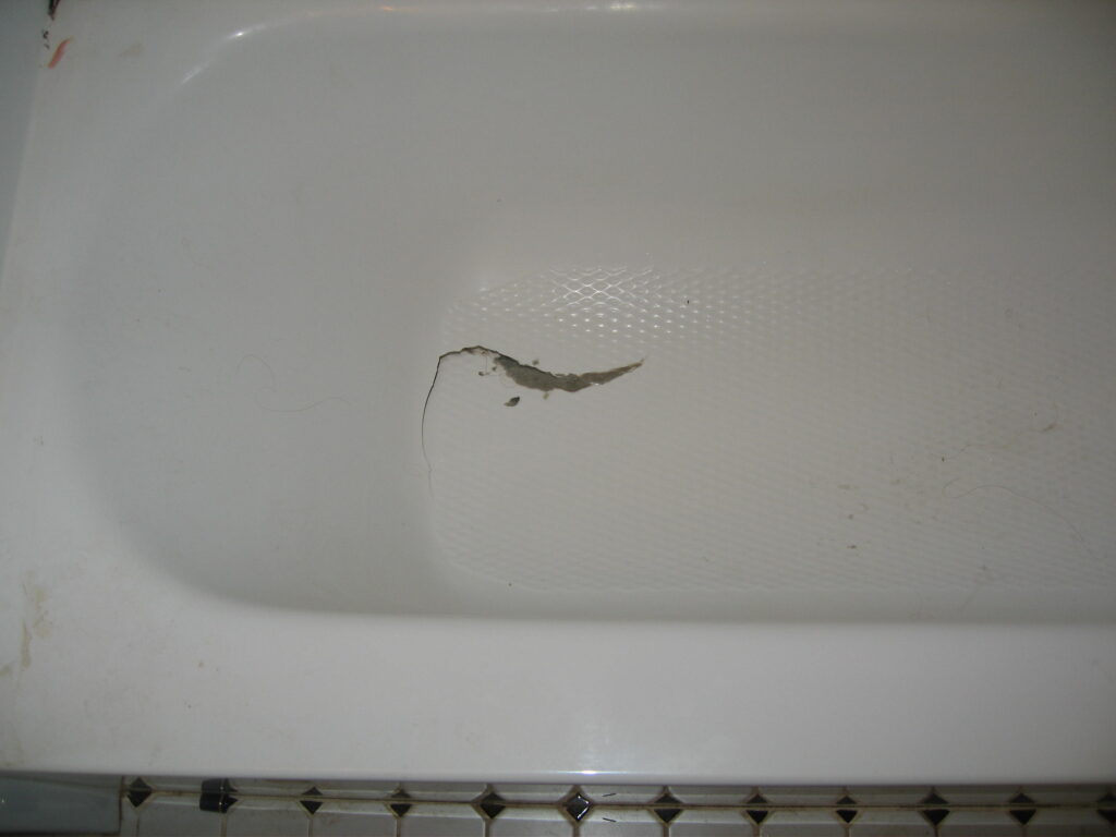 cracked bathtub