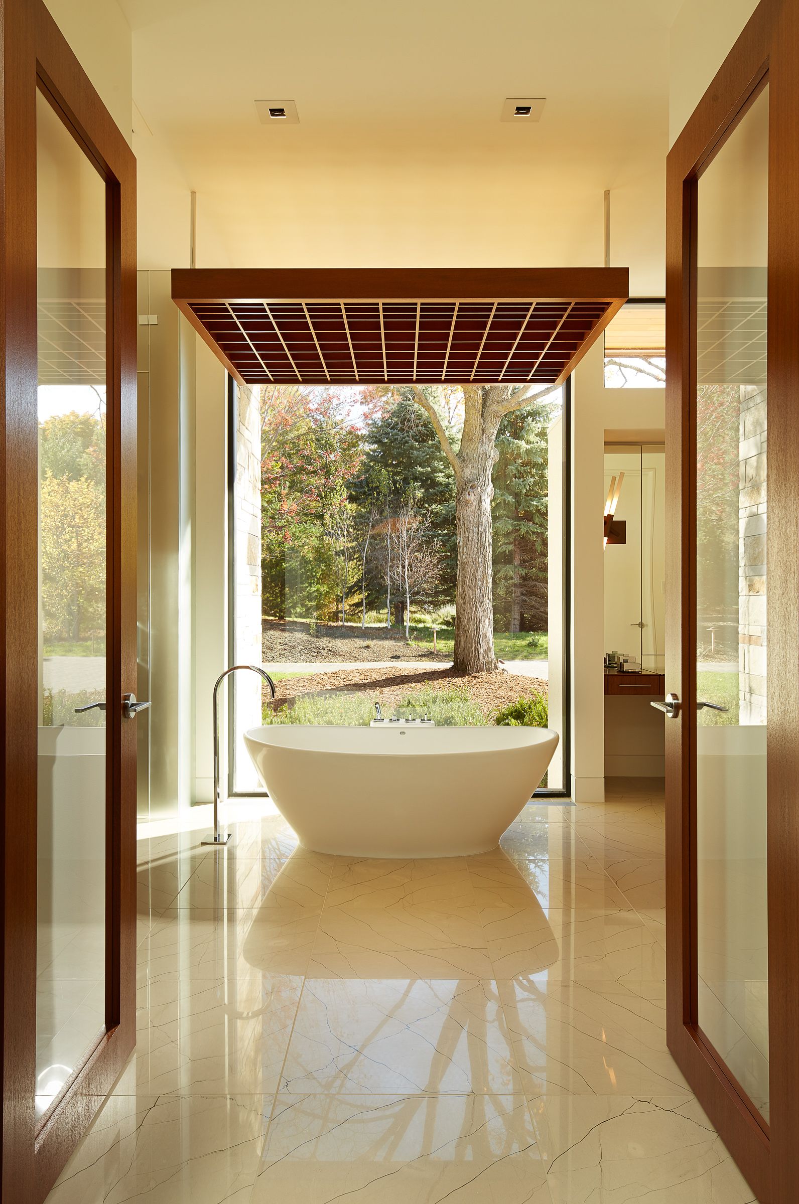 bathroom with bathtub