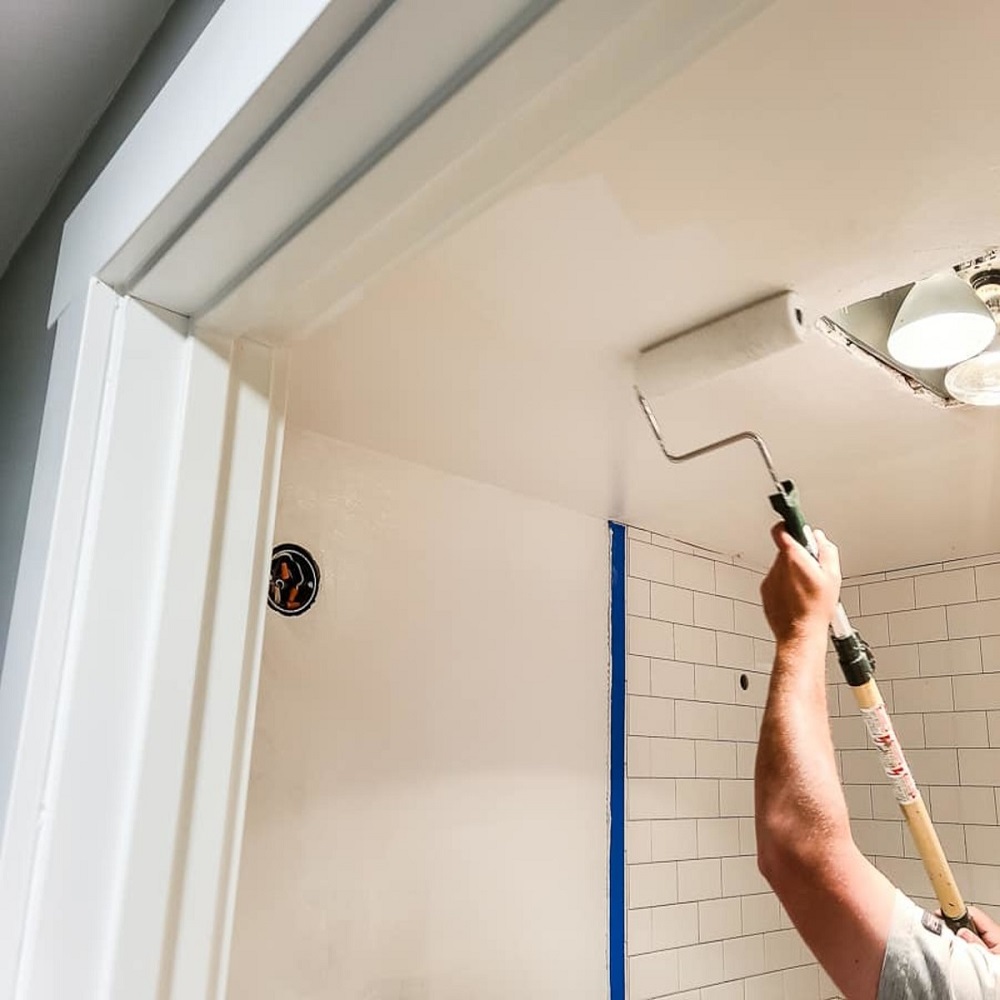 painting bathroom ceiling