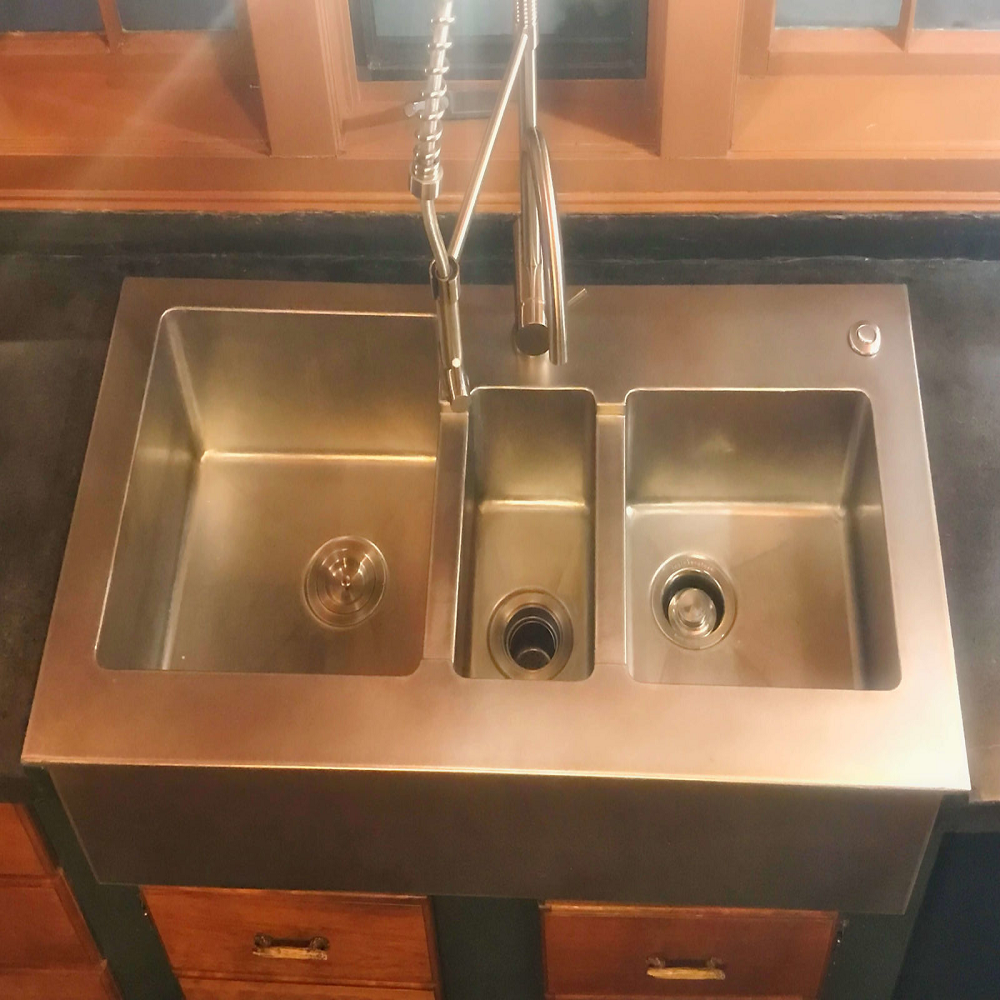 kitchen sinks materials