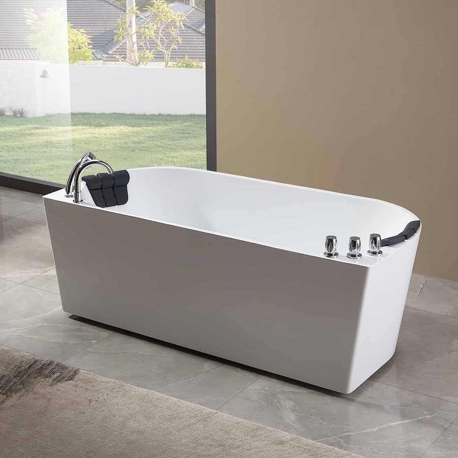 short bathtubs
