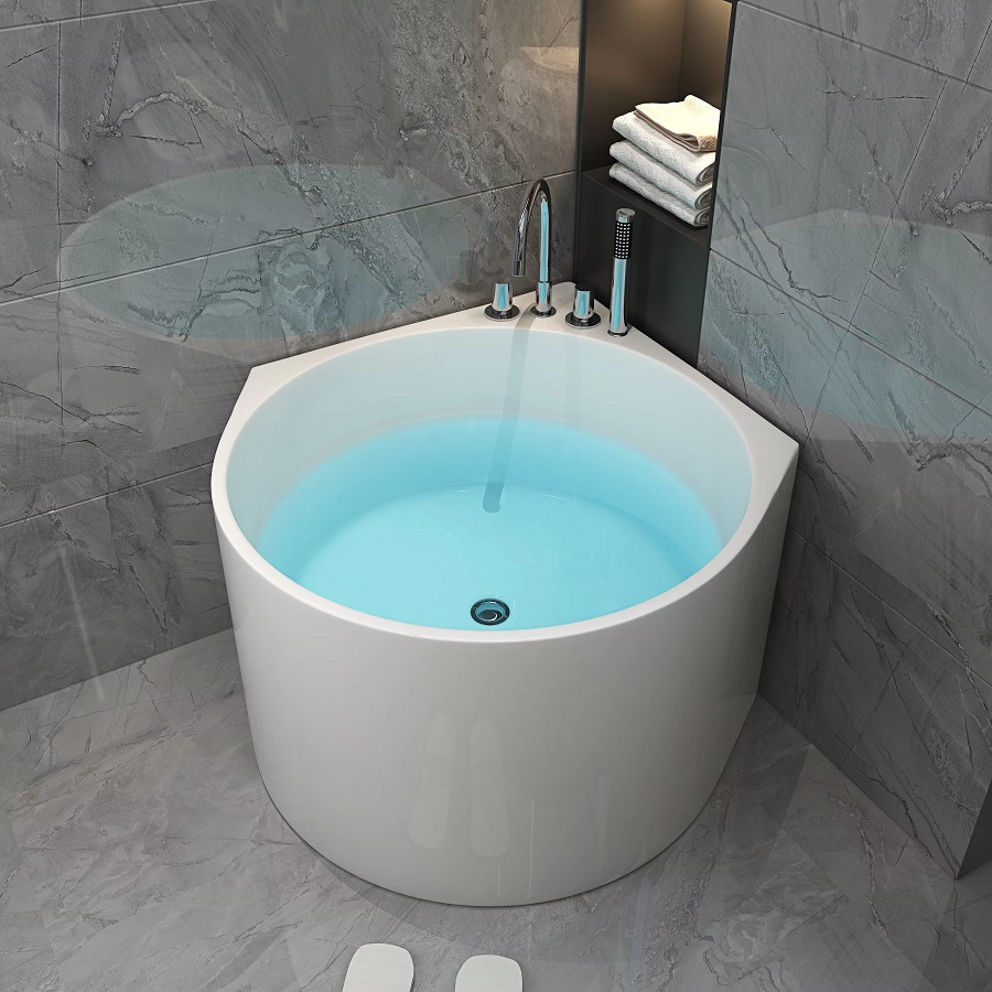 short bathtubs
